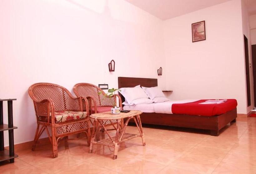 ホテル Rays Inn Thekkady