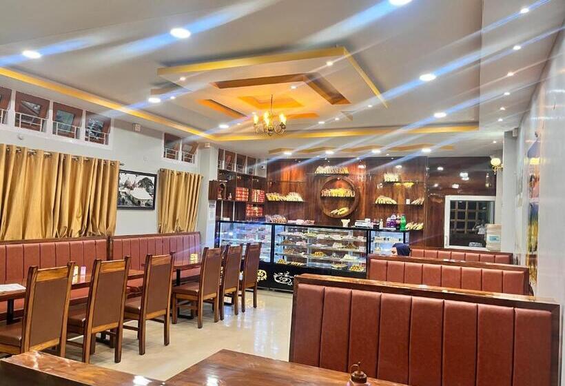 هتل Sm Lodge And Restaurant