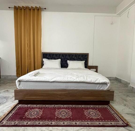 هتل Sm Lodge And Restaurant