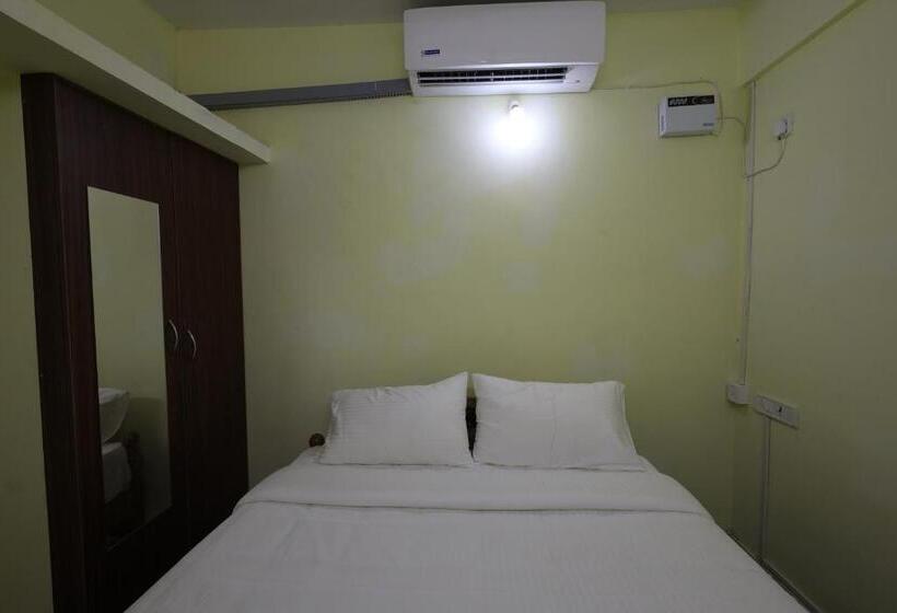 Отель Srinivasa Serviced Apartment