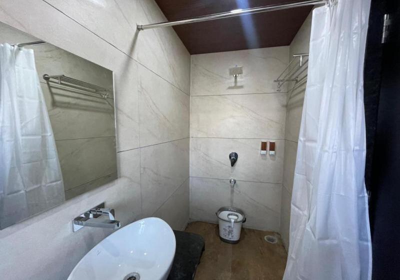 בית מלון כפרי Sunny Executive