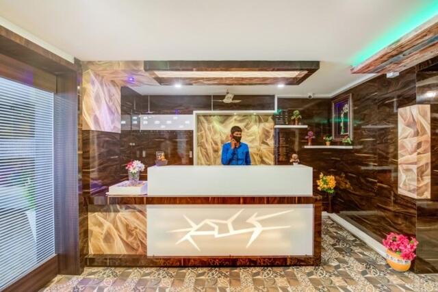 ホテル Tejasri Residency