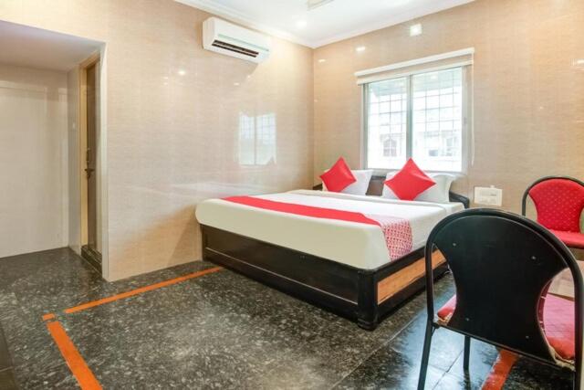 ホテル Tejasri Residency