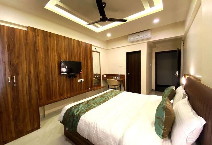 בית מלון כפרי The Grand Sarovar Inn And Suites