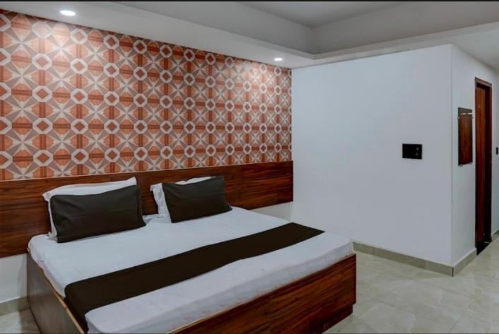 בית מלון כפרי The Simran Suites