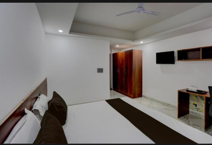 בית מלון כפרי The Simran Suites