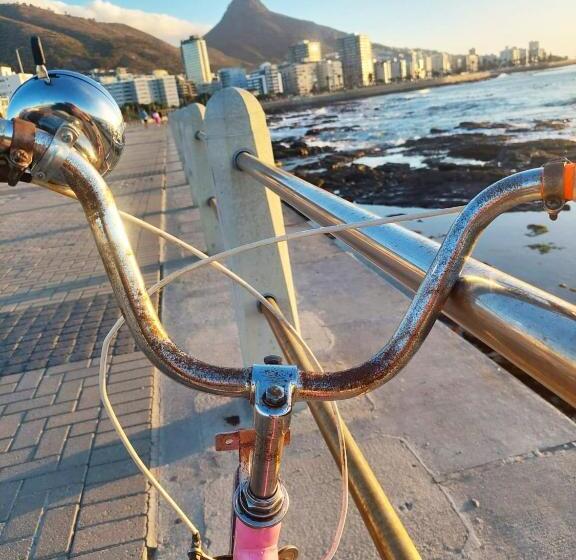 بنسيون Ami Vine House