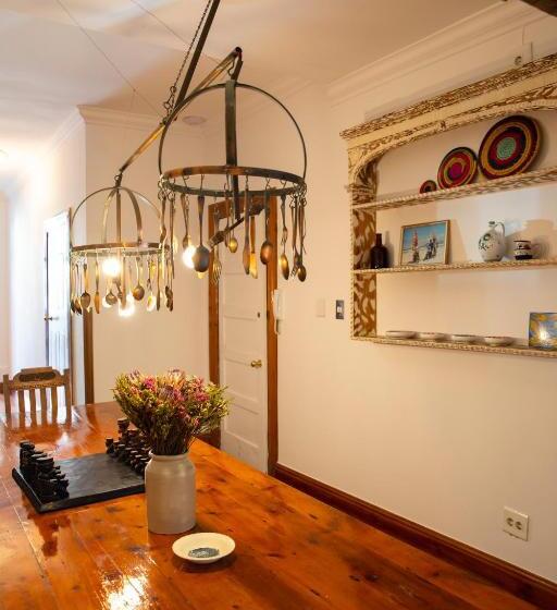 بنسيون Ami Vine House