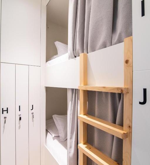 膳宿费 Azoriani City Hostel Ponta Delgada