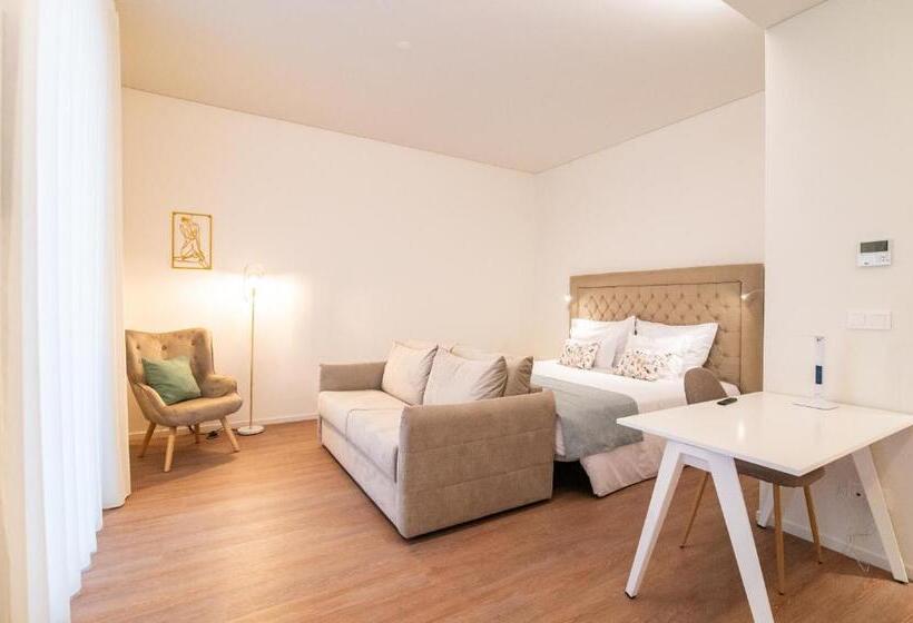 膳宿费 Azoriani City Hostel Ponta Delgada