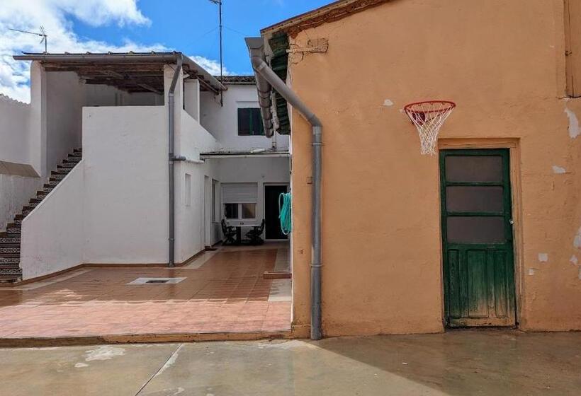 بنسيون Casa Clari