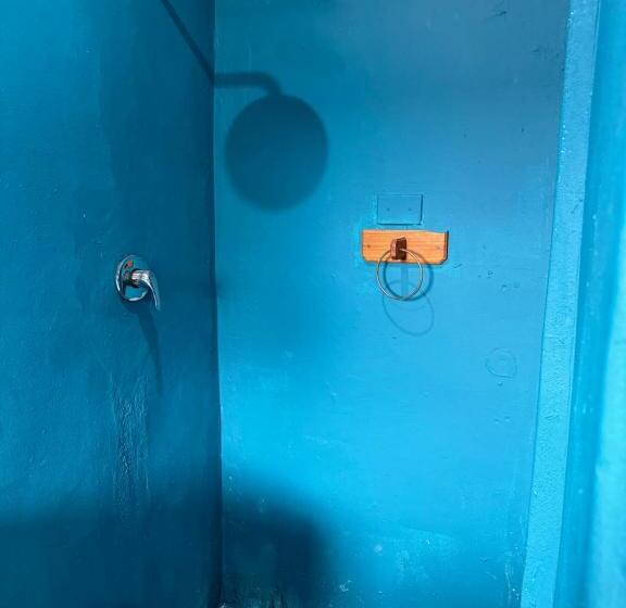 פנסיון Entindini Guest House