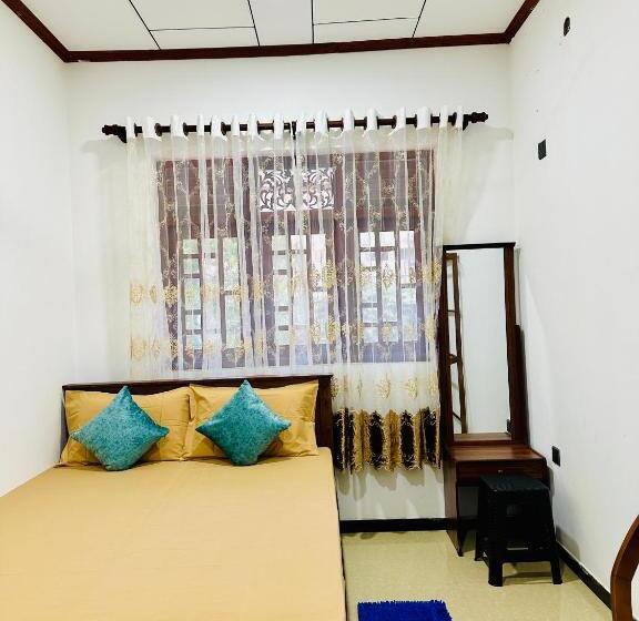 بنسيون Gendawana Villa