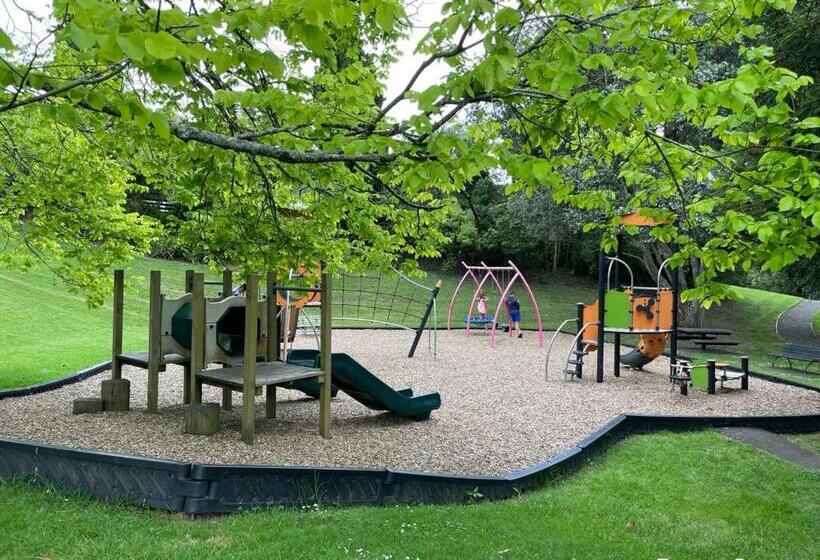 Пансион Great Value 1b1b Studio In Sandringham Private Entrance, Close To City, Heat Pump, Netfilx