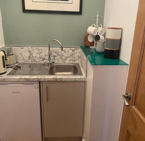 بنسيون Highmains