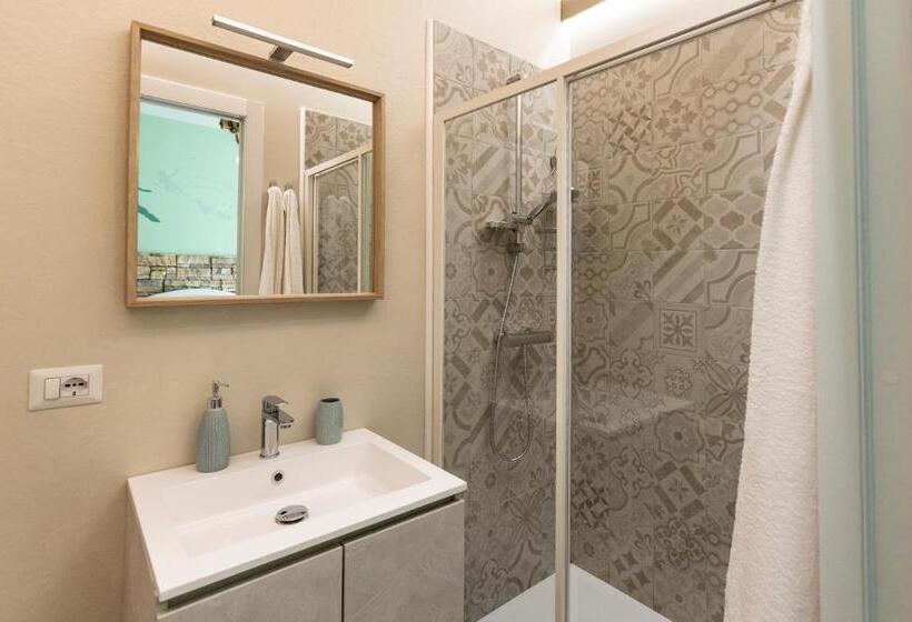 פנסיון La Favola