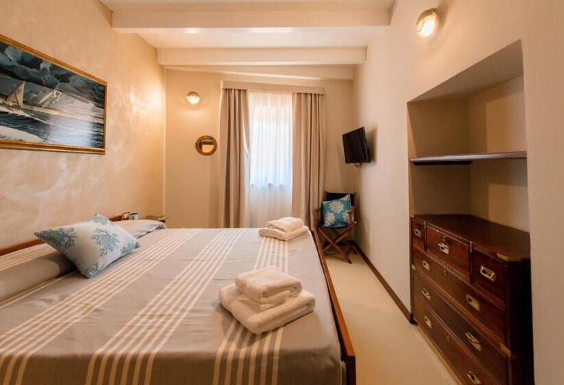 ペンション Le Tre Caravelle