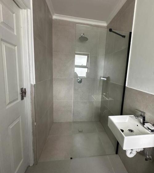 פנסיון Malaika Guest House