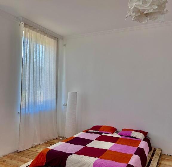 پانسیون House & Wine