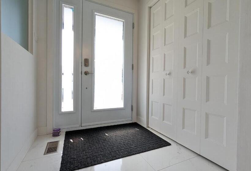 פנסיון Riverview Cottage