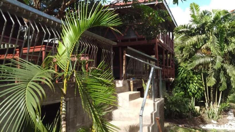 بنسيون Room In Villa   Outback Retreat