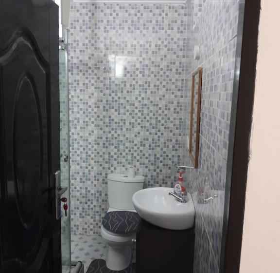 펜션 Serene Royal Residence Guest House