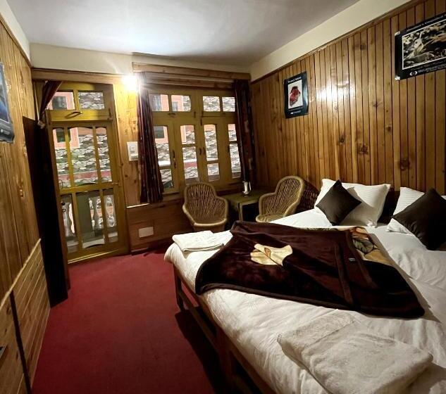 Пансион Sojhaholidayinn