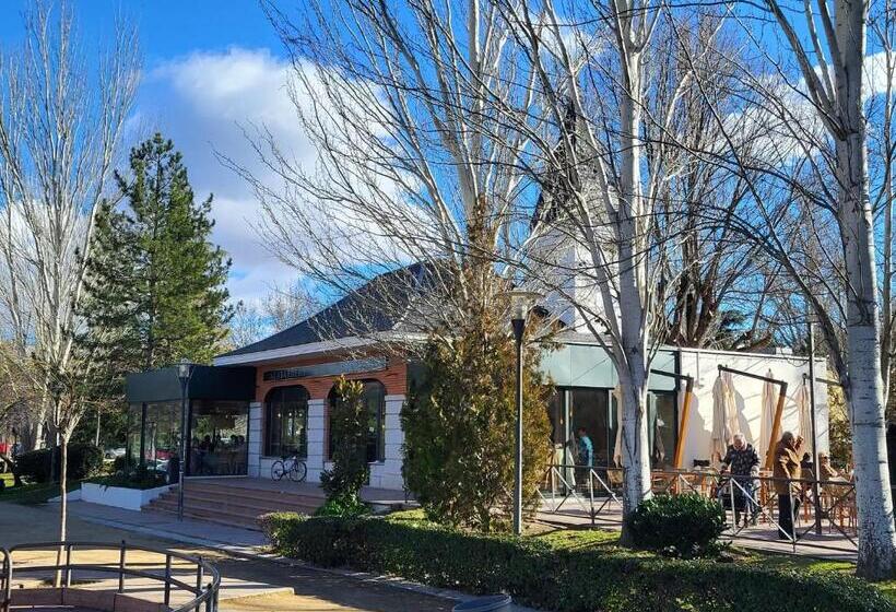 پانسیون Suki House Chalet 1