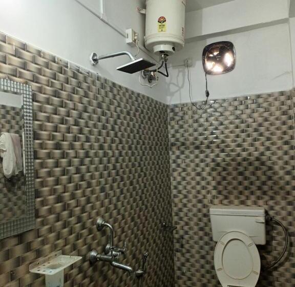 پانسیون Suryalaxmi Guest House