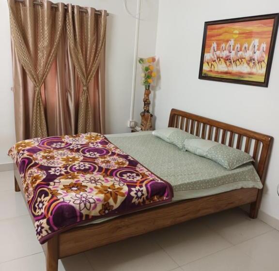 پانسیون Suryalaxmi Guest House