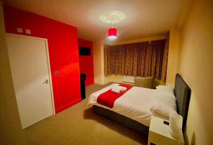 膳宿费 Train Station