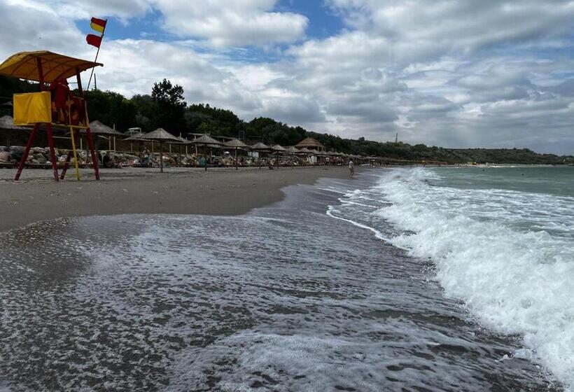 Pensiunea Casa Albă