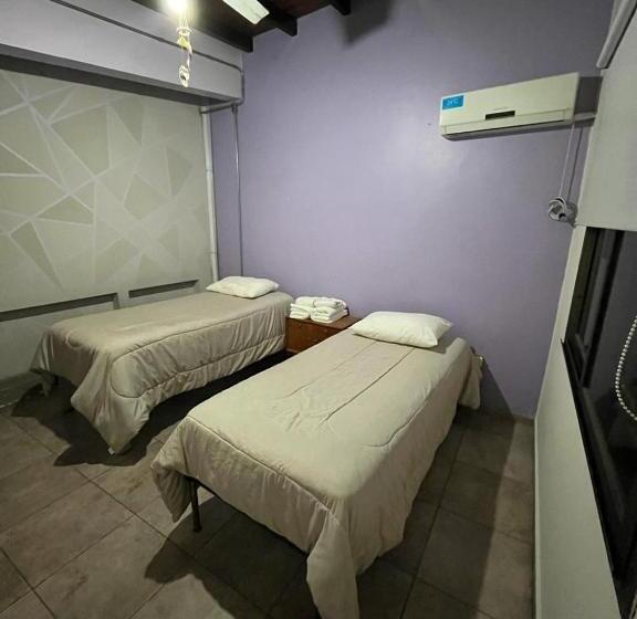 Общежитие La Posada Del Colibrí