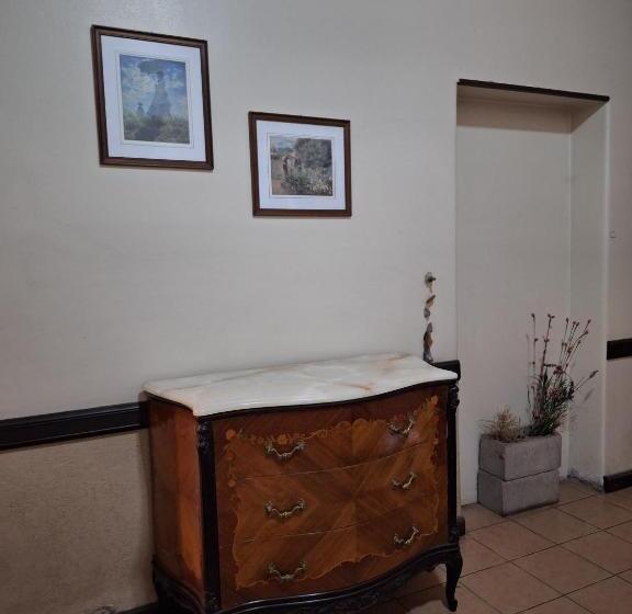 Общежитие La Posada Del Colibrí