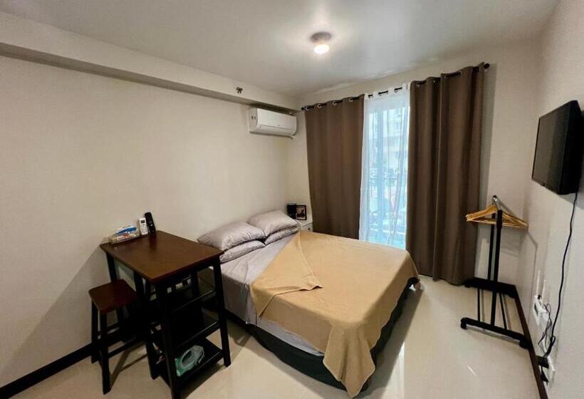 تختخواب و صبحانه Ameeriah’s Place