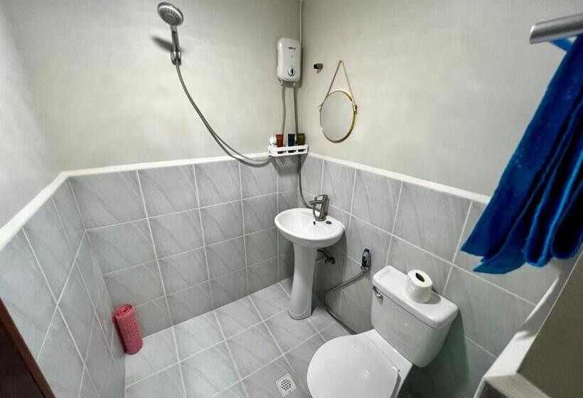 تختخواب و صبحانه Ameeriah’s Place