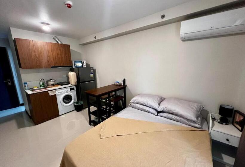 تختخواب و صبحانه Ameeriah’s Place