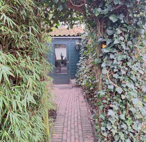 Bed and Breakfast B En B Op Steendam, Tuinkamer Onder De Appelboom