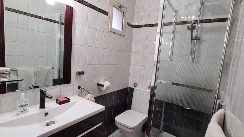 مبيت وإفطار Chambre Privée Avec Petit Déjeuner Dans Maison De Ville   Saint Mandé  Paris