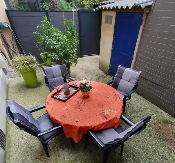 مبيت وإفطار Chambre Privée Avec Petit Déjeuner Dans Maison De Ville   Saint Mandé  Paris