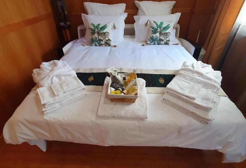 مبيت وإفطار Chambre Privée Avec Petit Déjeuner Dans Maison De Ville   Saint Mandé  Paris