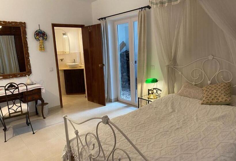 مبيت وإفطار Corgos Flores