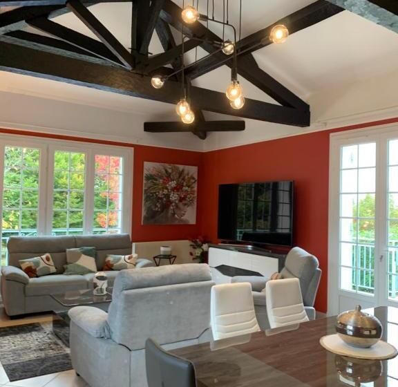 Bed and Breakfast La Bastide D Aiguillon