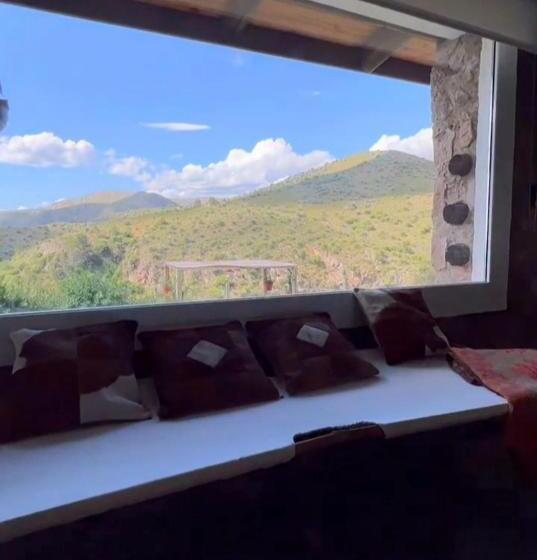 تختخواب و صبحانه Establecimiento La Soleada Suites De Campo