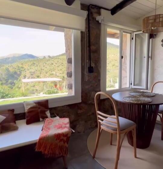 تختخواب و صبحانه Establecimiento La Soleada Suites De Campo