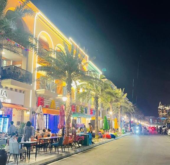 تختخواب و صبحانه Novaworld Phan Thiết 7days Mart