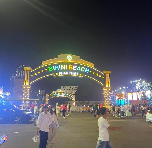 تختخواب و صبحانه Novaworld Phan Thiết 7days Mart