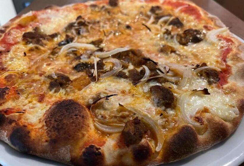 צימר Ristorante Della Posta , Cama