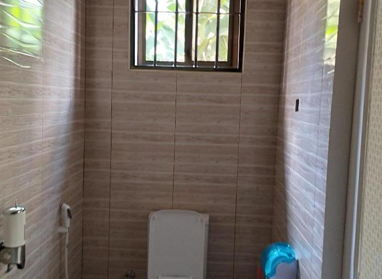 ベッドアンドブレックファースト The Golden Shower Lodge