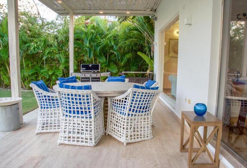 تختخواب و صبحانه Villa Bikini